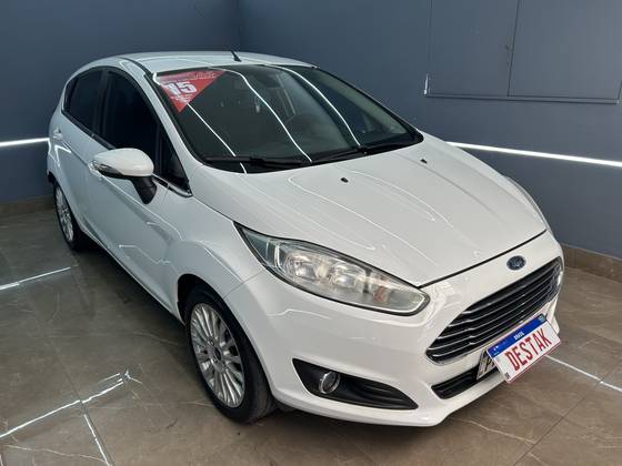 FORD FIESTA 1.6 TITANIUM HATCH 16V FLEX 4P POWERSHIFT FORD FIESTA 1.6 TITANIUM HATCH 16V FLEX 4P POWERSHIFT